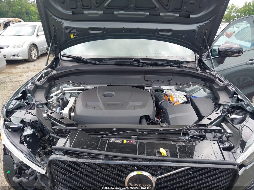 2026 Volvo Xc60 Plug-In Hybrid Ultra, T8 Awd Electric/Gasoline, Dark VIN: YV4H60RM7T1474563 Lot: 45575426