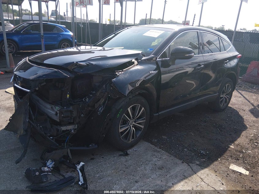 2021 Toyota Venza, Left Side, IAAI, VIN JTEAAAAH2MJ031290 — photo 2
