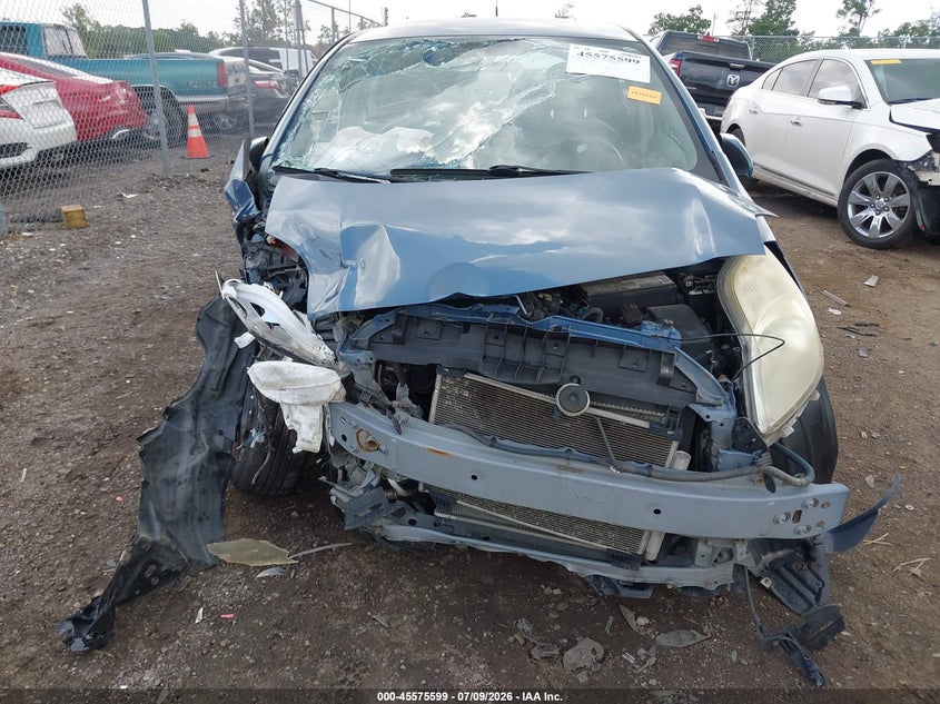 2011 TOYOTA YARIS auction photo 6