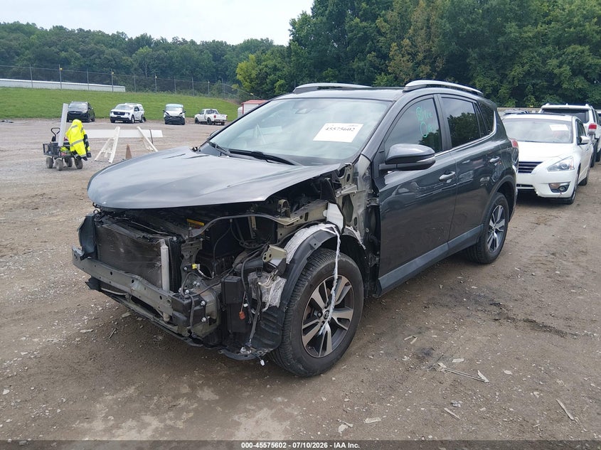 2018 Toyota Rav4 Xle 2T3RFREVXJW844137 photo 1