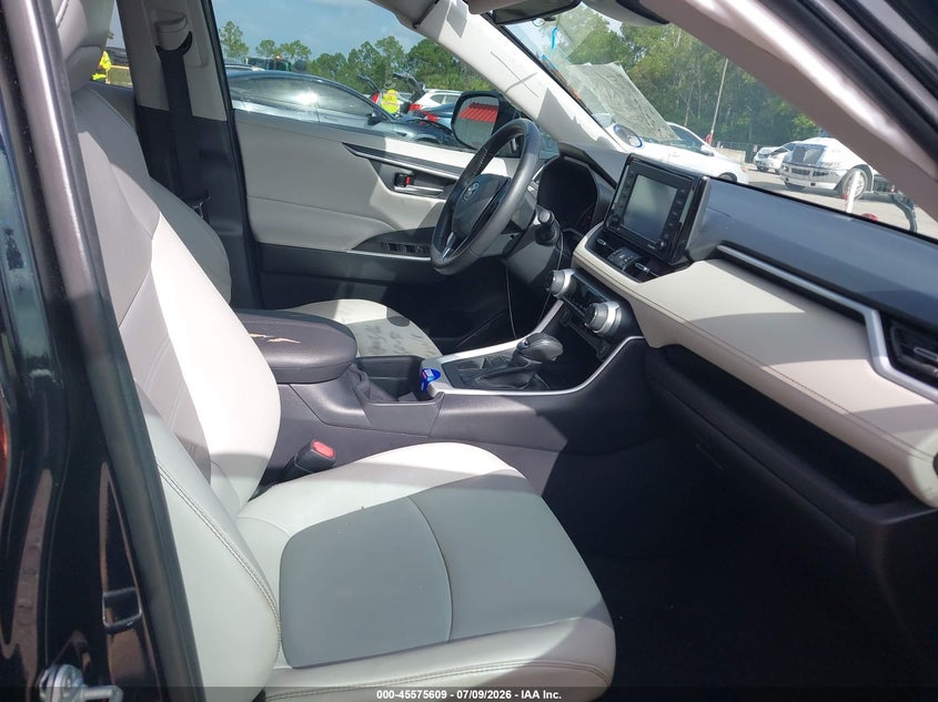 TOYOTA RAV4 2021 VIN 2T3C1RFV2MC136800