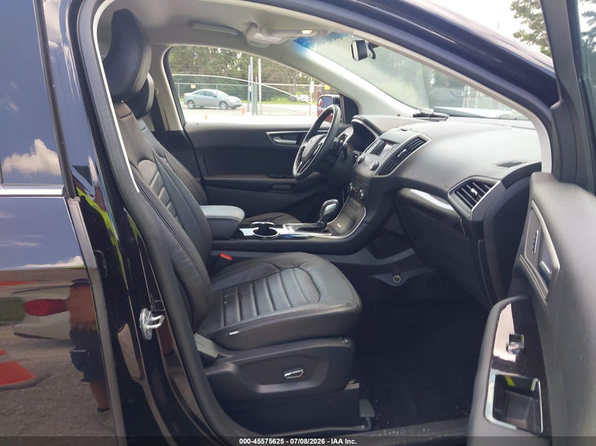 2017 FORD EDGE auction photo 5