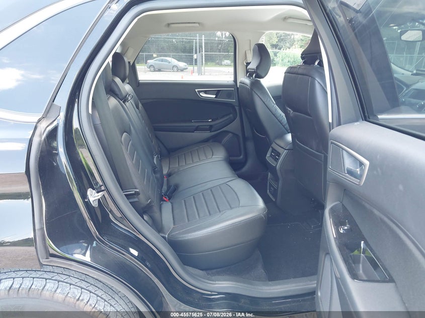 2017 FORD EDGE auction photo 8
