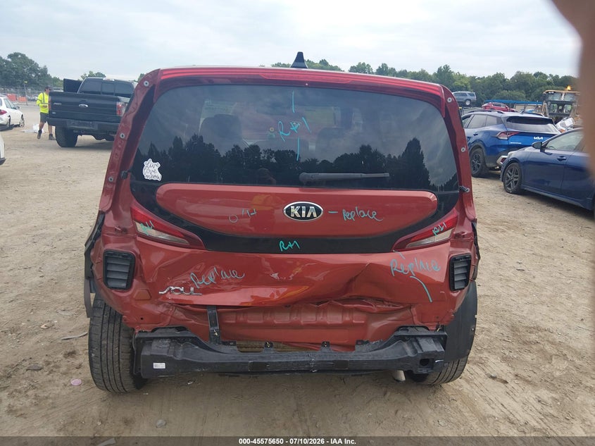 2021 KIA SOUL LX — Фото 17