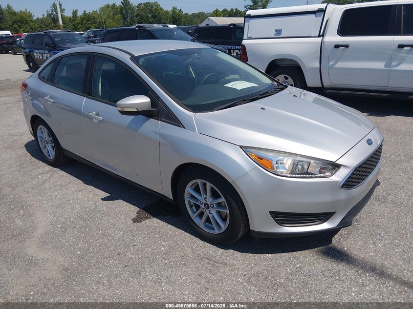 Vin: 1fadp3f27hl320326, lot: 46074008, ford focus se 2017 img_1