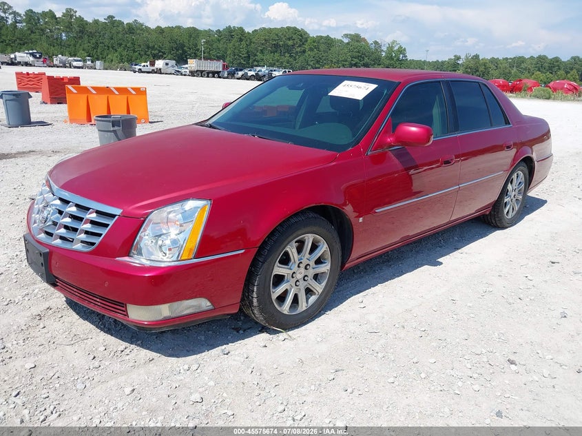2008 Cadillac DTS, Normal Wear & Tear, IAAI, VIN 1G6KD57Y38U190048 — photo 2