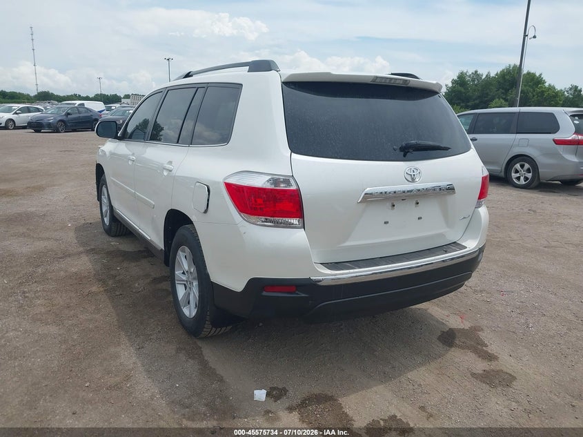 2013 TOYOTA HIGHLANDER auction photo 3