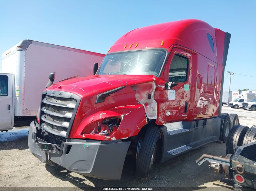 2020 FREIGHTLINER NEW CASCADIA 126 auction photo 2