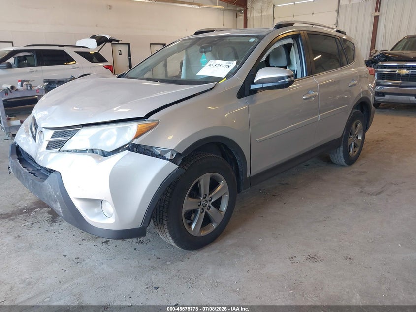2015 TOYOTA RAV4 auction photo 2