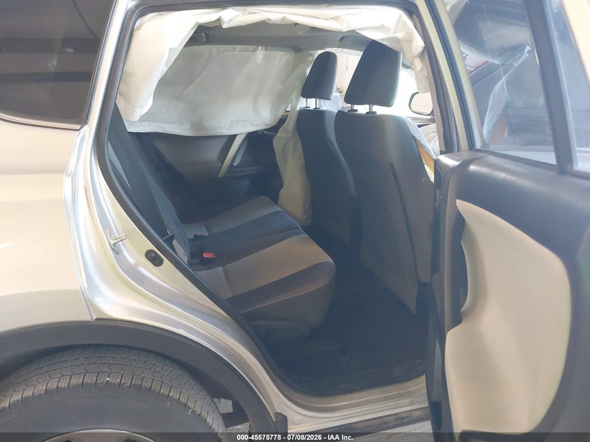 2015 TOYOTA RAV4 auction photo 8