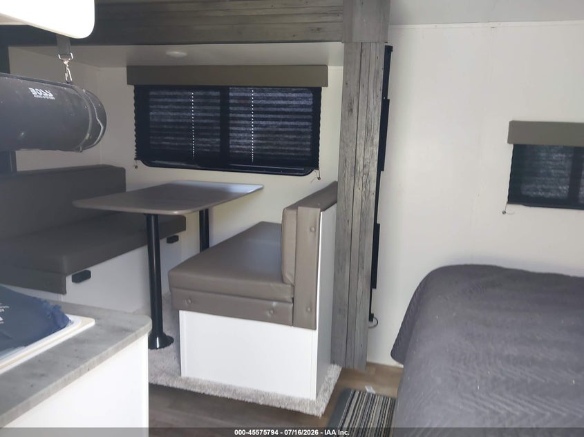 2022 KEYSTONE RV HIDEOUT auction photo 5