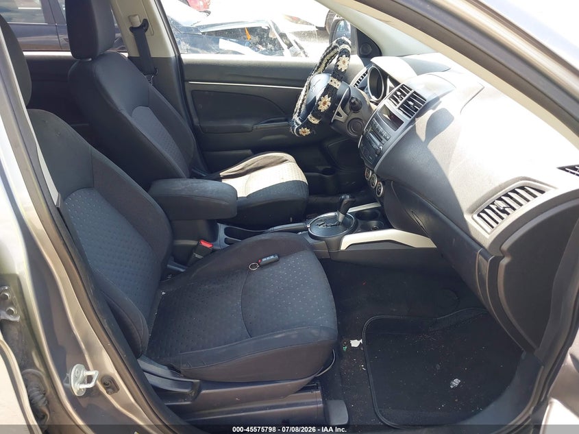 2011 MITSUBISHI OUTLANDER SPORT auction photo 5