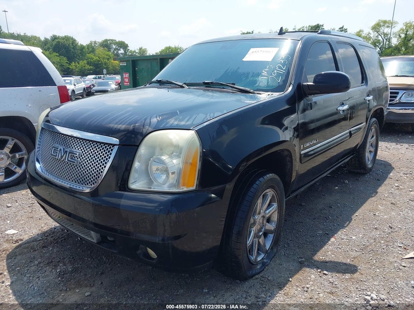 2007 GMC YUKON DENALI auction photo 6