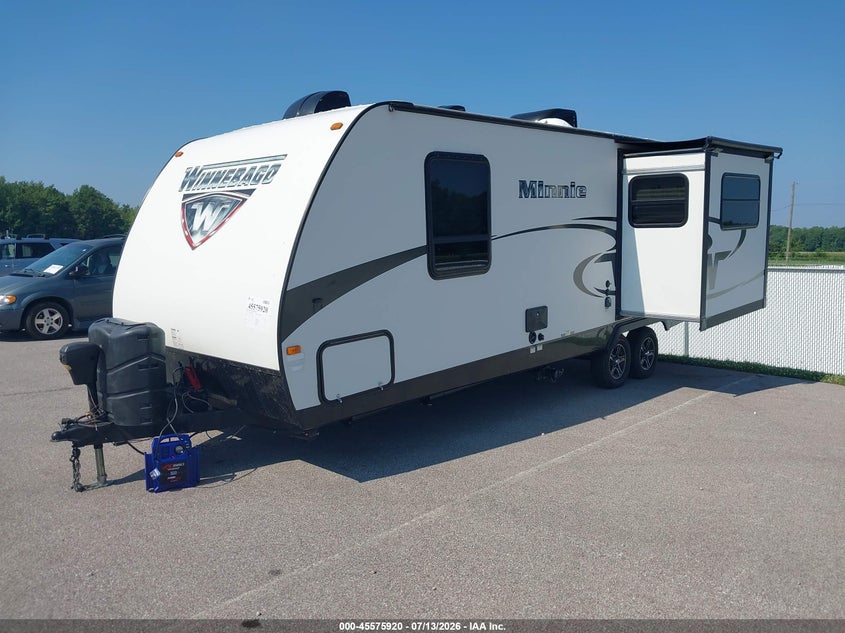 2017 WINNEBAGO MINNIE M-2500RL auction photo 2