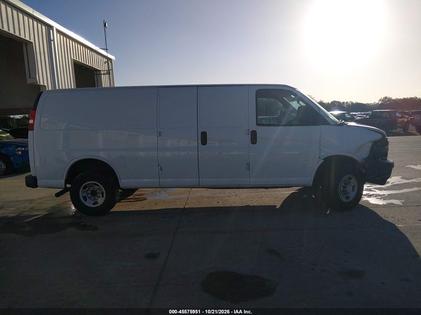 2022 CHEVROLET EXPRESS CARGO RWD 2500 EXTENDED WHEELBASE WT · Фото 13