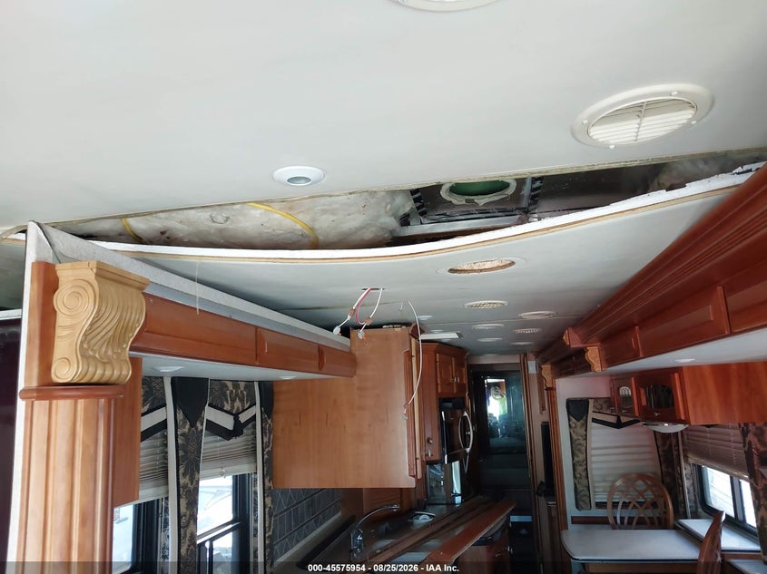2005 SPARTAN MOTORS MOTORHOME auction photo 6