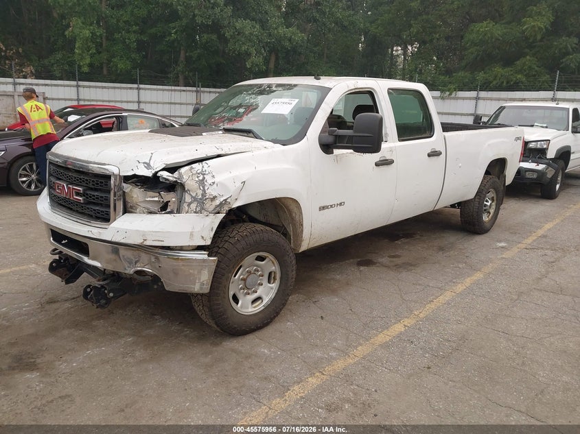 2014 GMC SIERRA 3500HD auction photo 2