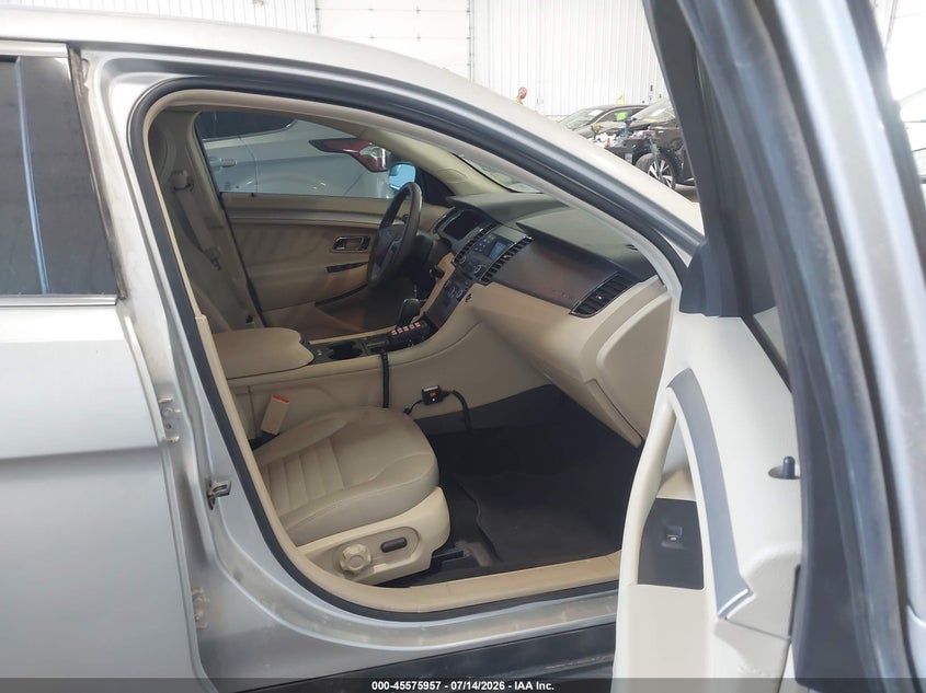 2018 FORD TAURUS auction photo 5