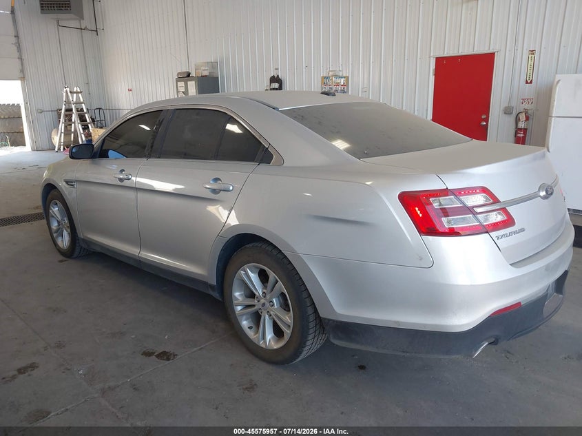 2018 FORD TAURUS auction photo 6