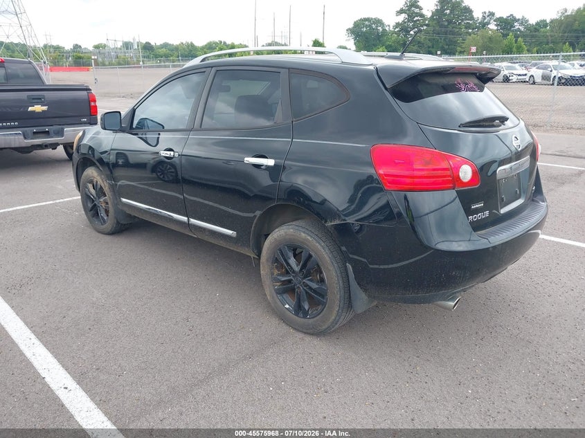 2013 NISSAN ROGUE auction photo 3