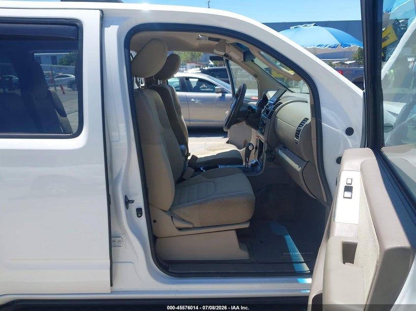2012 NISSAN PATHFINDER auction photo 5