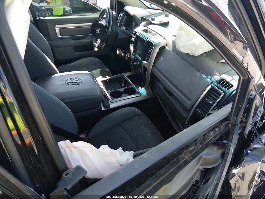 2014 RAM 1500 auction photo 5