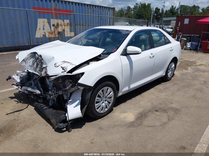 2014 Toyota Camry, Front End, IAAI, VIN 4T4BF1FK4ER388759 — photo 2
