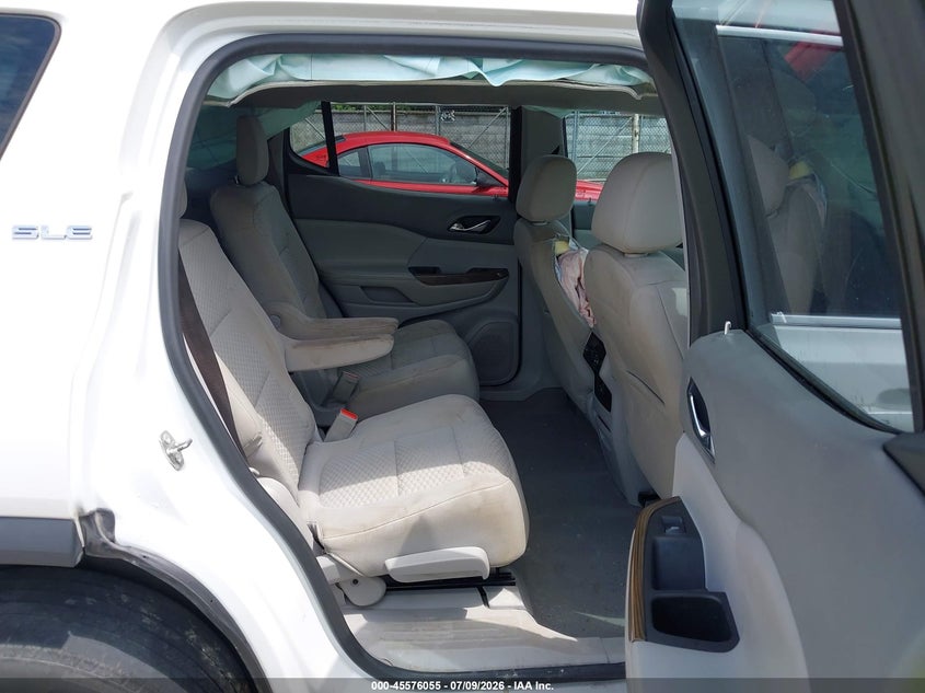 2017 GMC ACADIA auction photo 8