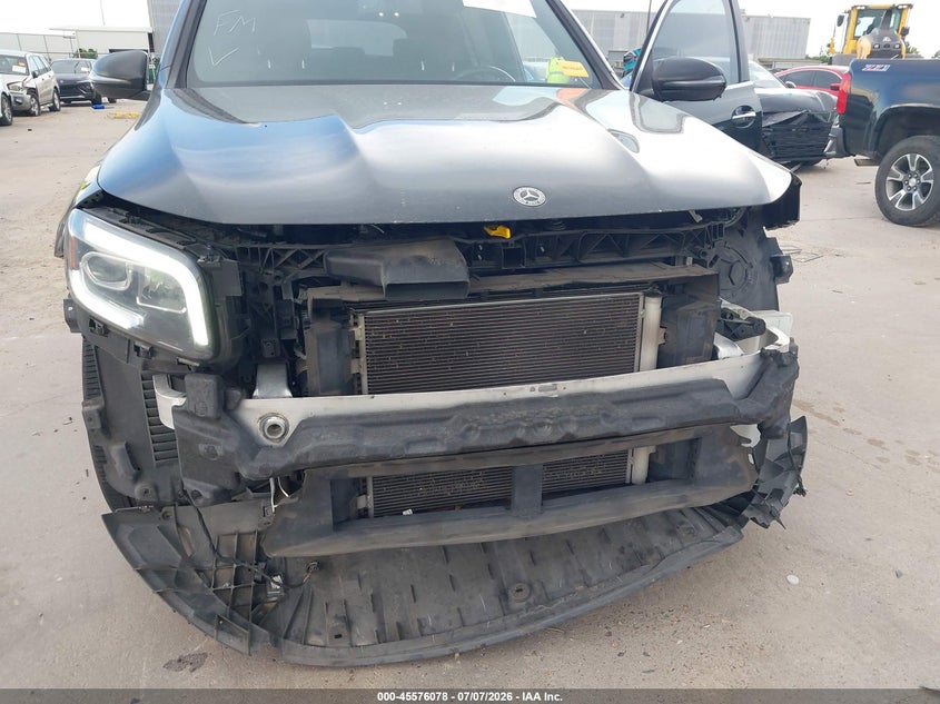 2020 MERCEDES-BENZ GLB 250 auction photo 6