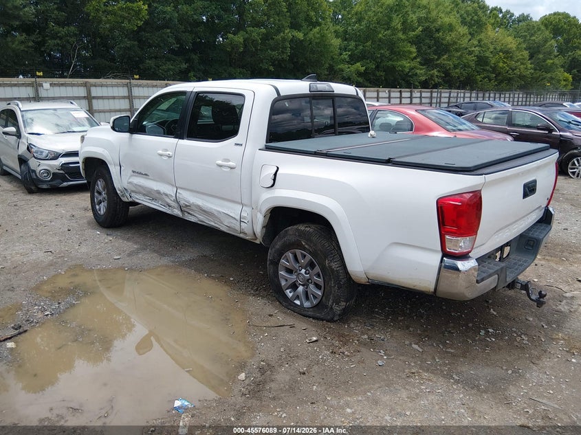 2017 TOYOTA TACOMA auction photo 3