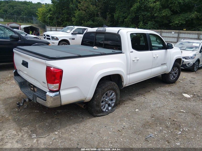 2017 TOYOTA TACOMA auction photo 4