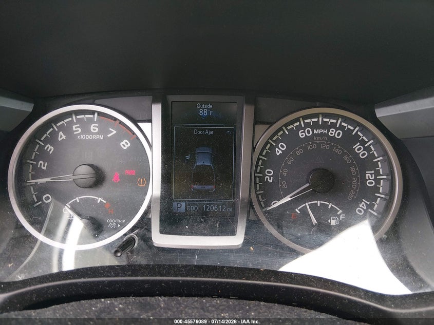 2017 TOYOTA TACOMA auction photo 7