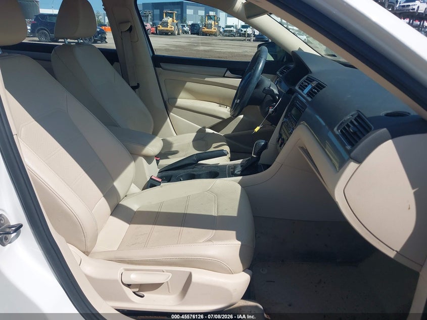 2014 VOLKSWAGEN PASSAT auction photo 5