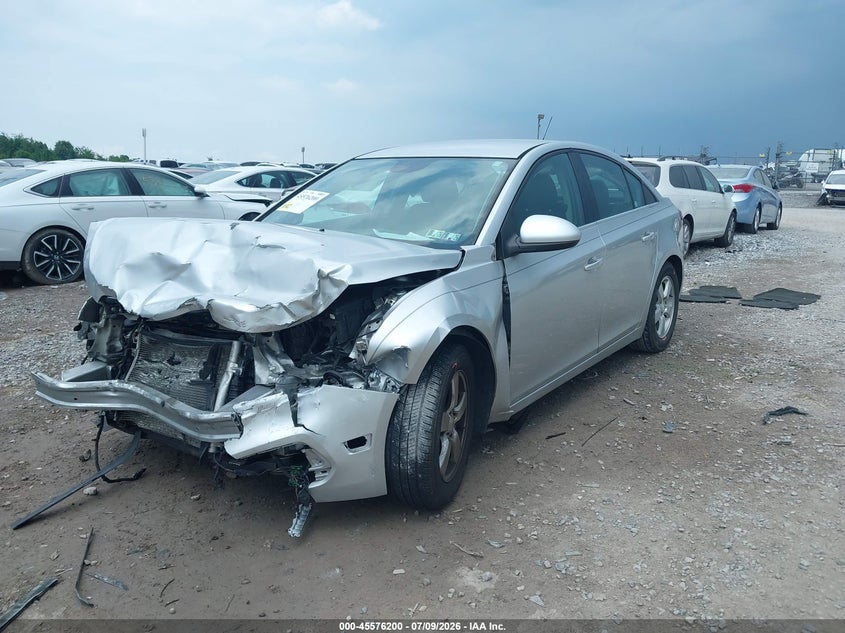 2015 CHEVROLET CRUZE auction photo 2
