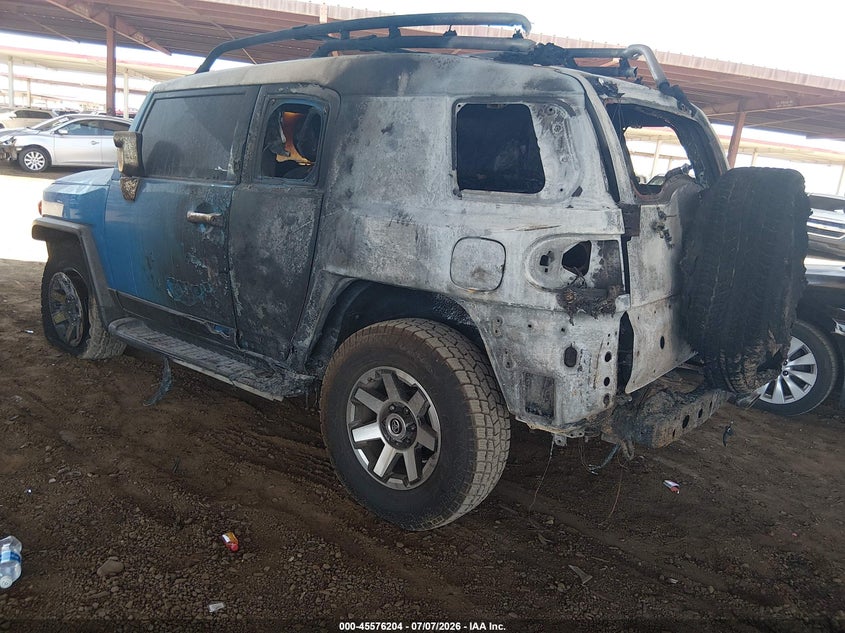 2007 TOYOTA FJ CRUISER auction photo 3