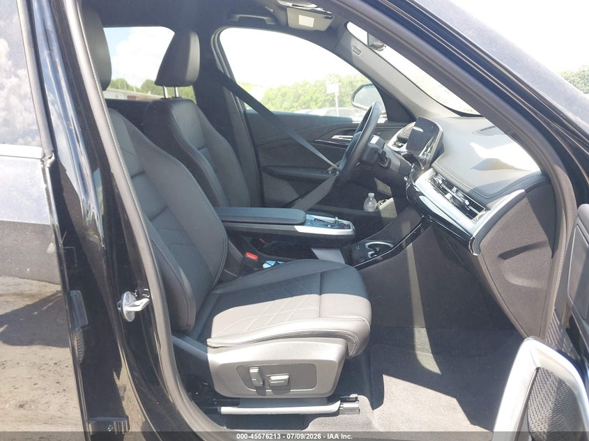2024 BMW X1 auction photo 5
