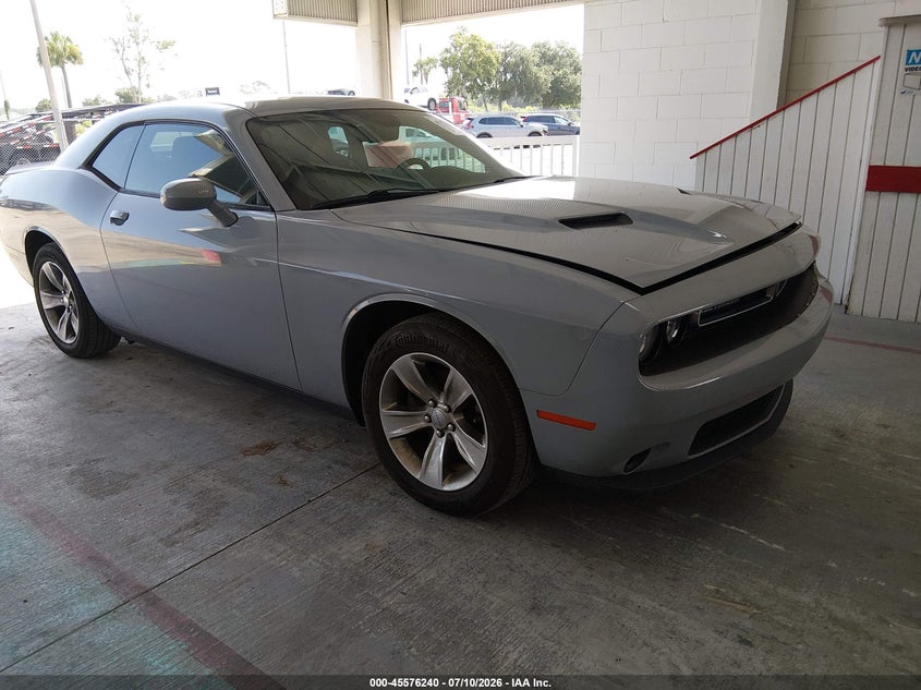 DODGE CHALLENGER - zdjęcie 1