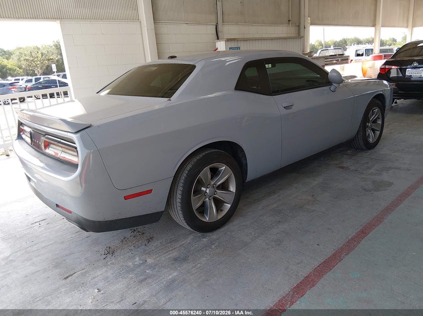 DODGE CHALLENGER - zdjęcie 4