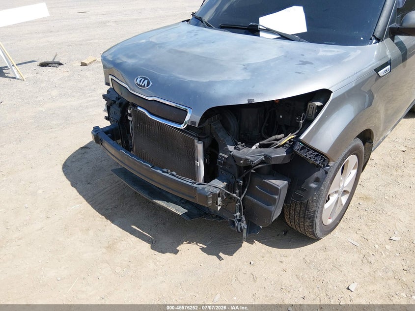 2015 KIA SOUL auction photo 6