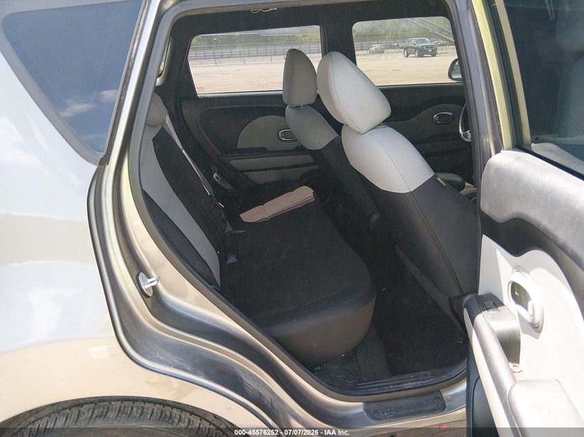 2015 KIA SOUL auction photo 8