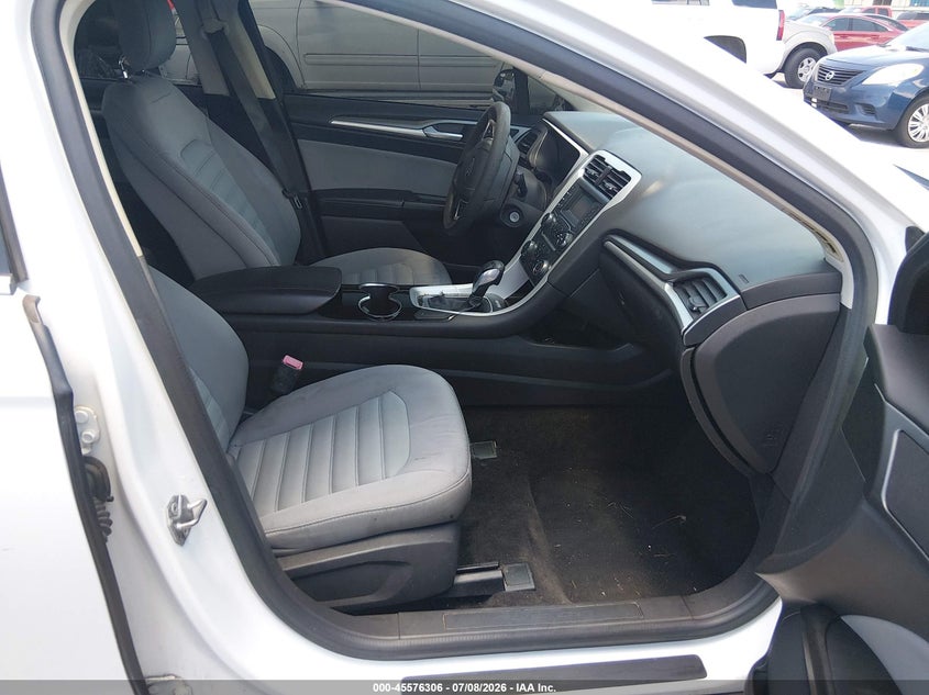2015 FORD FUSION auction photo 5