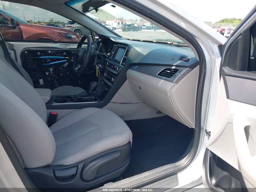 2018 HYUNDAI SONATA auction photo 5