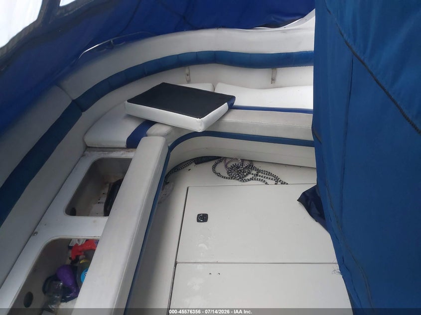 1992 REGAL 39' auction photo 5