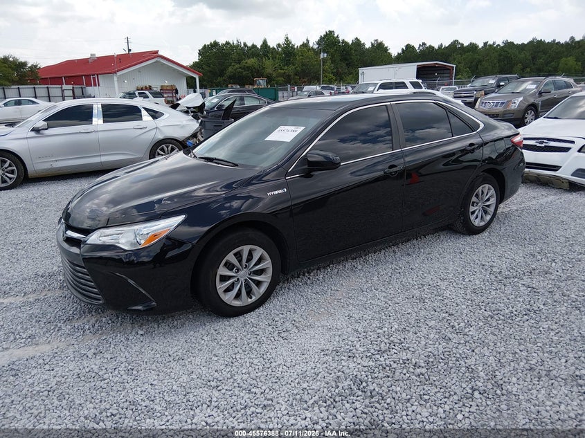 2015 TOYOTA CAMRY HYBRID auction photo 2
