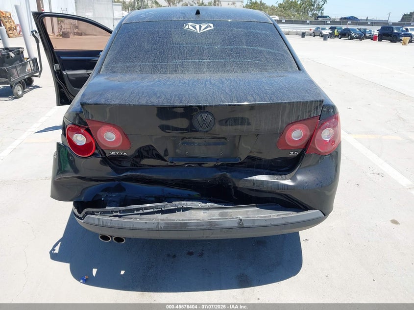 2010 VOLKSWAGEN JETTA auction photo 6