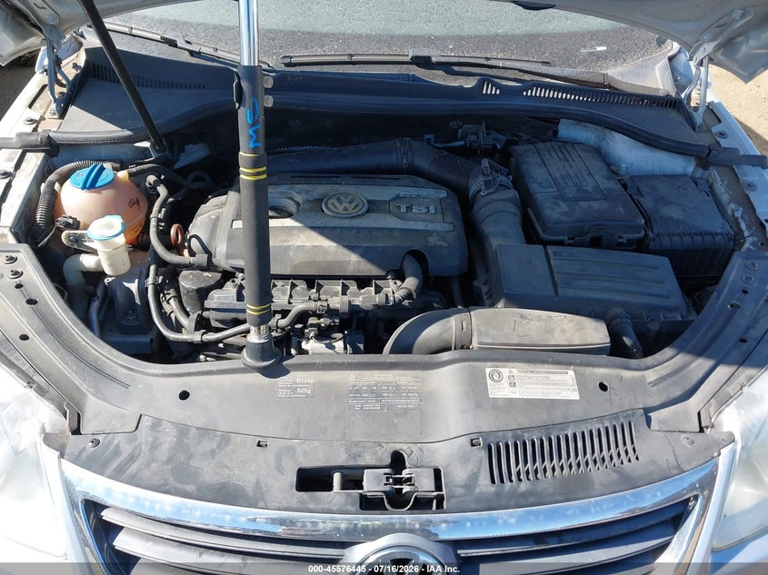 2010 Volkswagen Eos Komfort VIN: WVWBA7AH8AV019967 Lot: 45576445