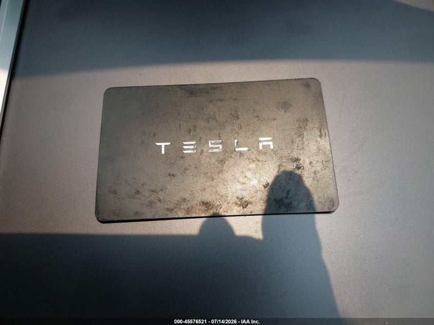 2021 Tesla Model Y Long Range Dual Motor All-Wheel Drive VIN: 5YJYGAEE1MF292113 Lot: 45576521