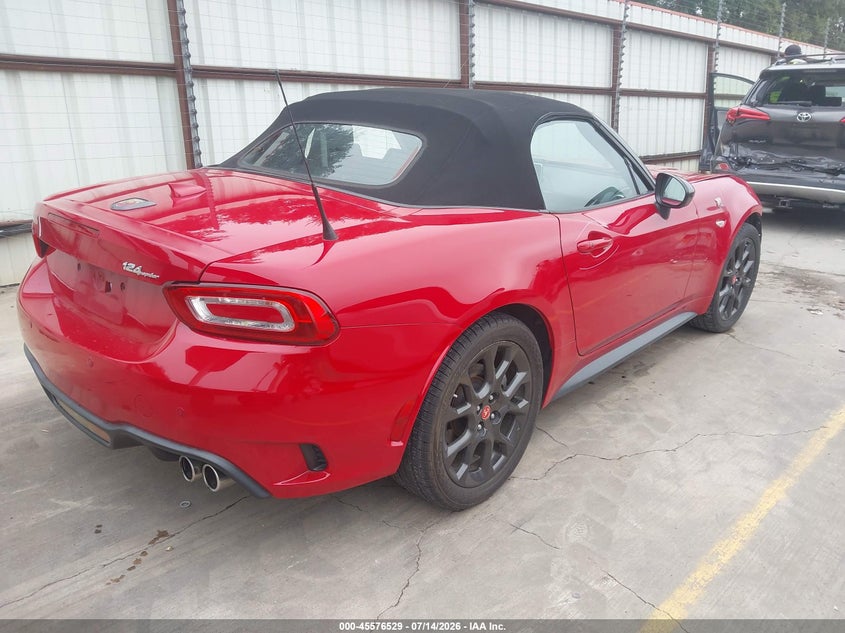 2019 FIAT 124 SPIDER auction photo 4