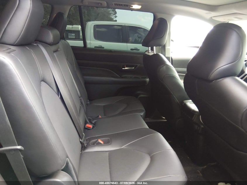 TOYOTA GRAND HIGHLANDER 2025 VIN 5TDAAAA58SS032728