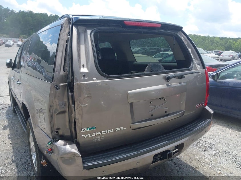 2012 GMC YUKON XL 1500 auction photo 6